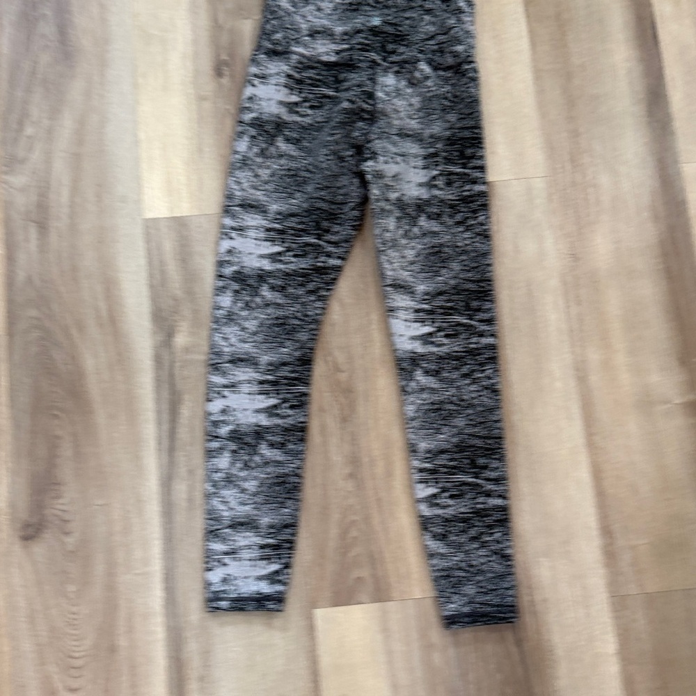 Athleta Women's Black White Elation Glades 7/8 High Rise Tight 510486 Size Small - Picture 7 of 9